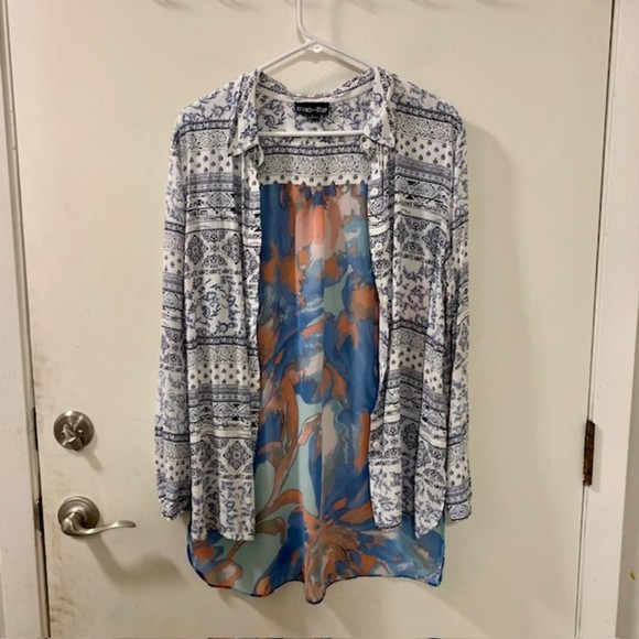 Mac and Me Womens Black Multicolor Tribal Print Button Down Long Sleeve Top Sz L - Picture 3 of 10